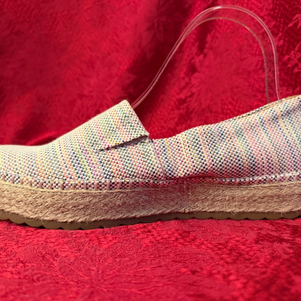 Dr. Scholl's Pastel Rainbow Woven Espadrille Slip-Ons Reposhing these cute shoes - Picture 5 of 9